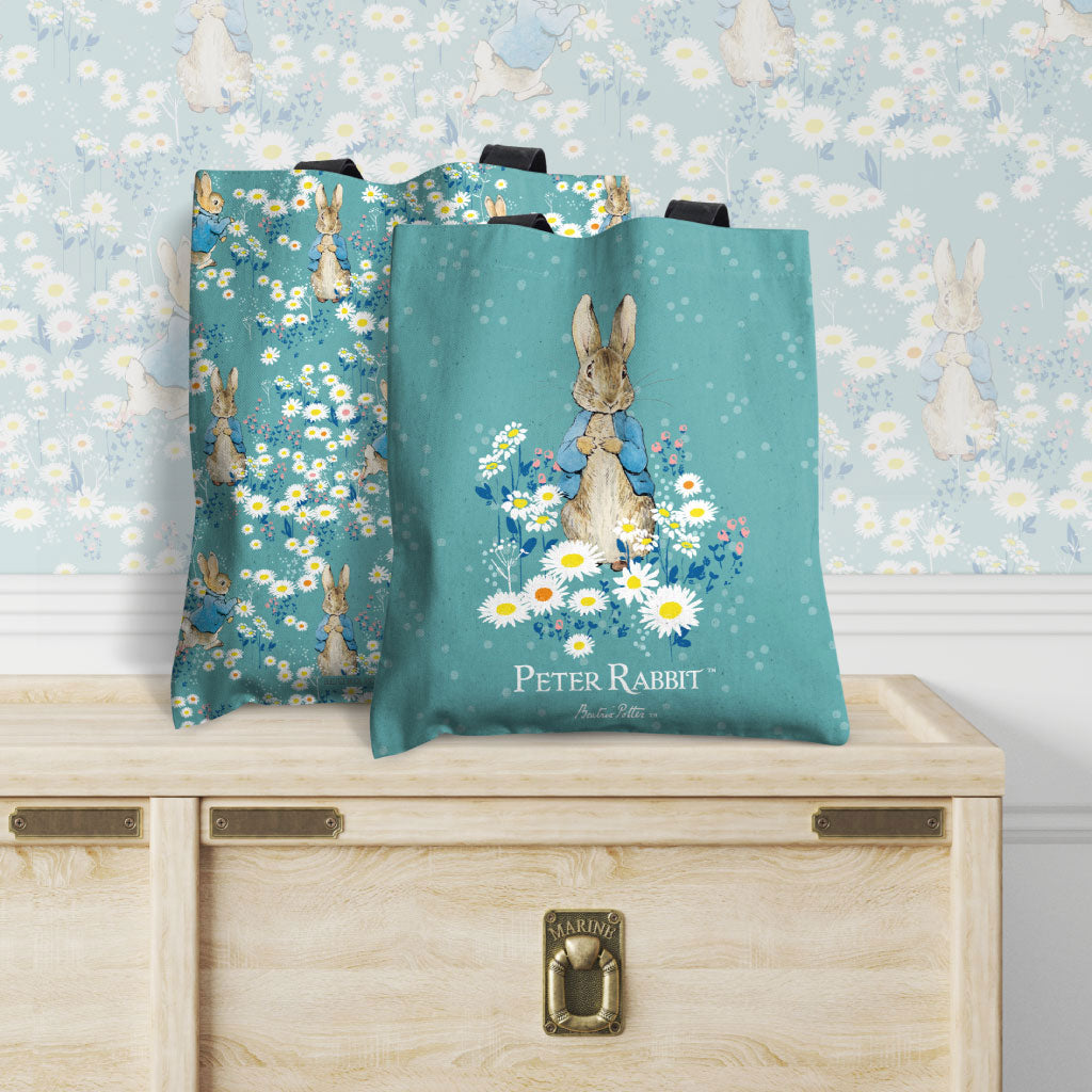 Peter Rabbit Patterned Bag Peter in Daisies Edge-to-Edge Tote Bag – Peter Rabbit Shop